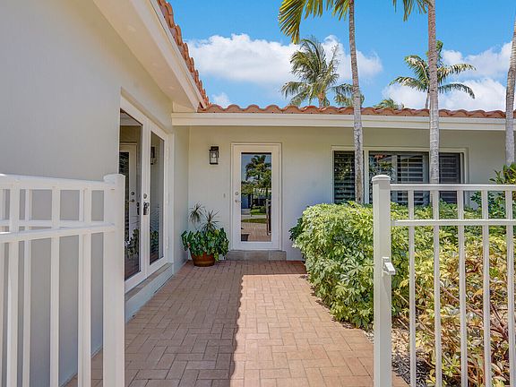 4th image of 1341 NE 46th Street