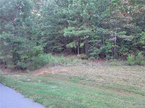 3rd image of 1351 Ron Whicker Dr
