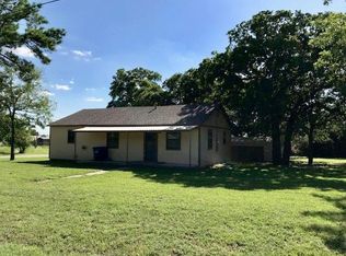 601 N Avenue E, Cross Plains, TX 76443