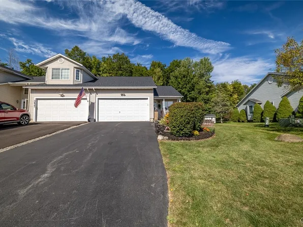 3639 Black Brant Dr, Liverpool, NY 13090