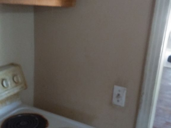 5th image of 2040 W 17th St