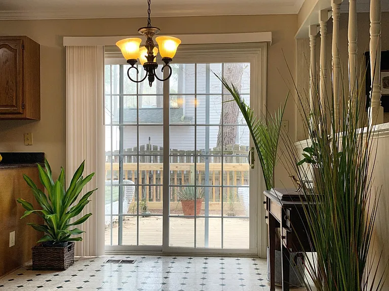 108 Fox View Pl — Photo 5