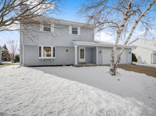 41 Hidden Creek View St, Hartford, WI