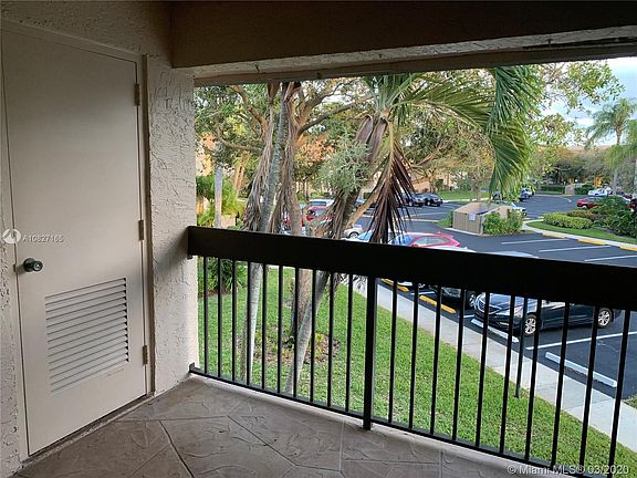 5th image of 4171 NW 22nd St #279H