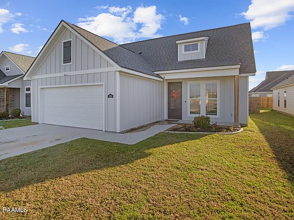4th image of 308 Anza Dr