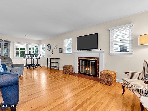 5th image of 419 Jersey Avenue