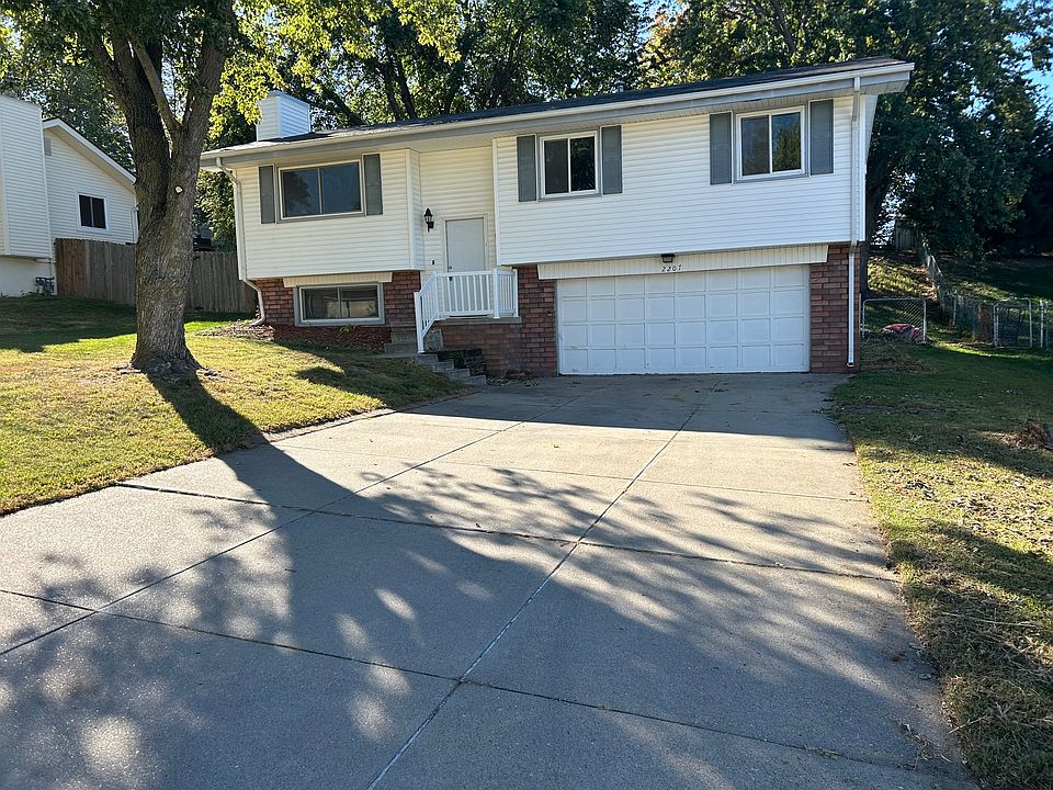 1st image of 2207 Whitted Dr