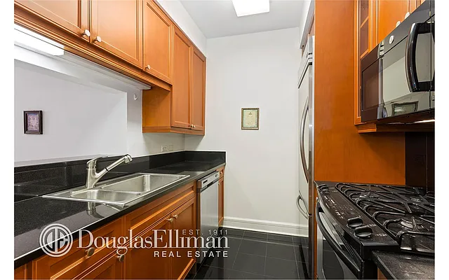 Sold by Douglas Elliman | media 3