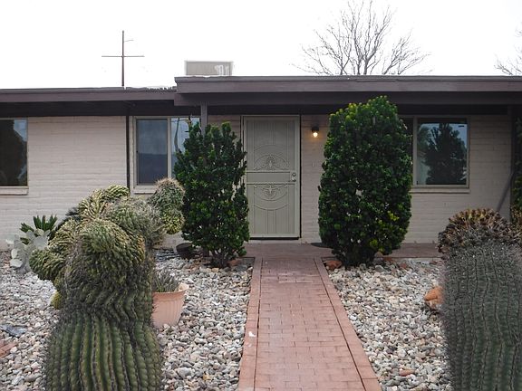 3rd image of 7834 E Poinciana Dr