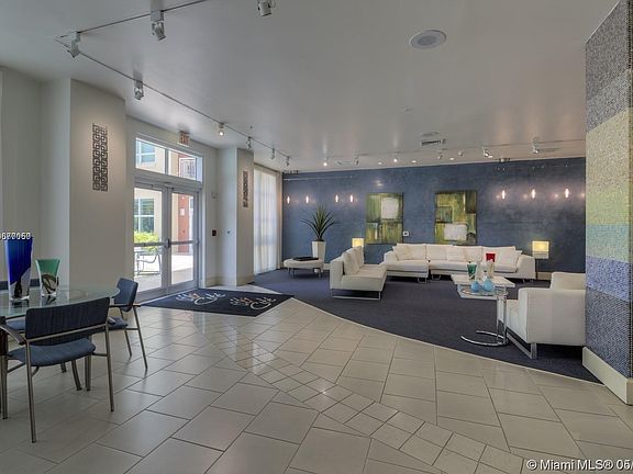 2nd image of 2001 Biscayne Blvd Ste 107