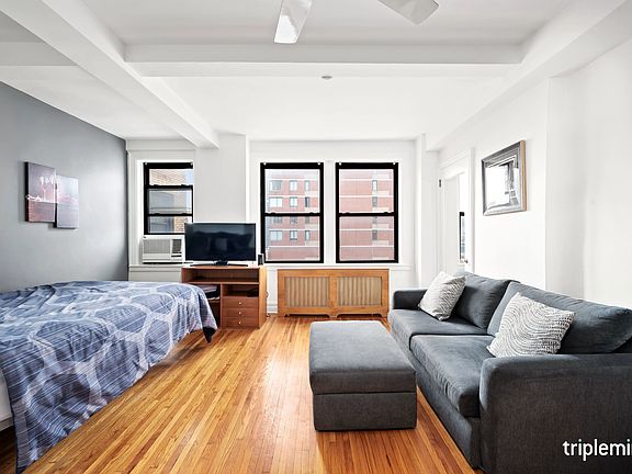 2nd image of 457 W 57th St #1116