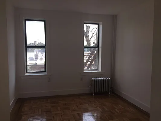 Rented by Arena Real Estate | media 10