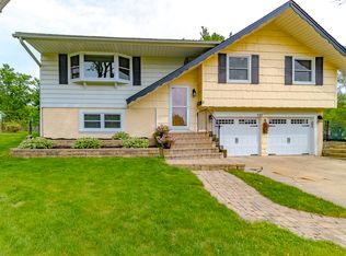 527 Cloud Ct, Schaumburg, IL 60193