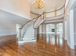 5 Alexandra Ln, Long Valley, NJ 07853