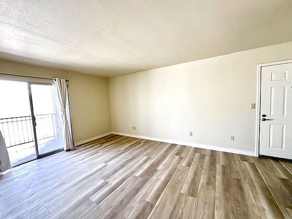 3rd image of 5081 River Glen Dr Unit 98