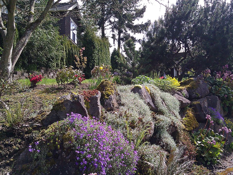 1st image of 10243 NE 30th Pl