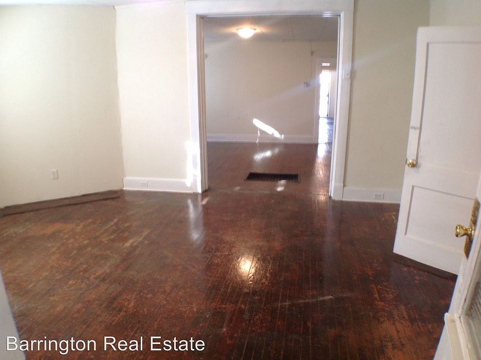 2nd image of 3840 36th Ave N