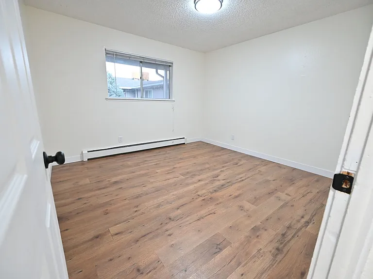 1074 Cedar Way #201 — Photo 6