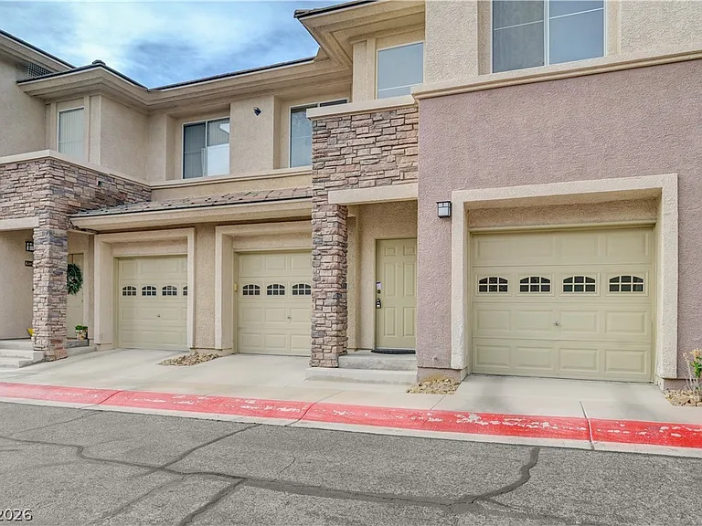 673 Peachy Canyon Cir #203 — Photo 30