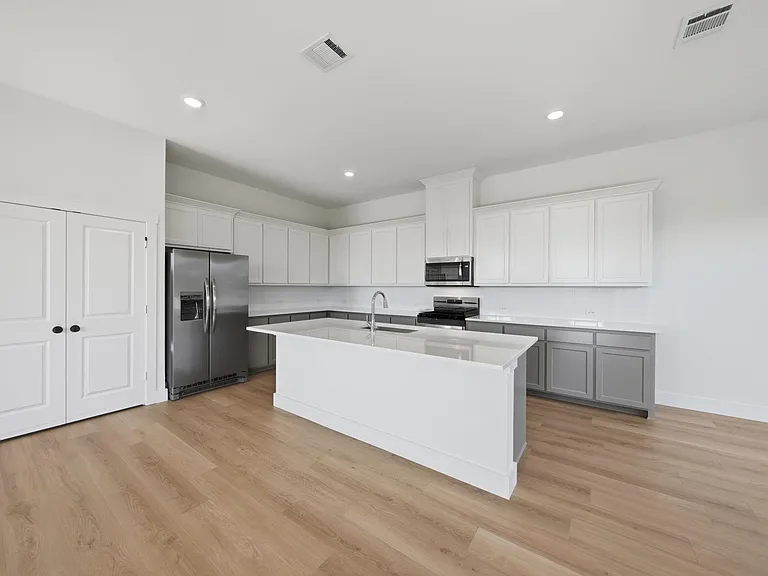 336 Chestnut St — Photo 6