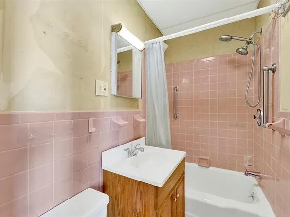 370 85th Street image 13 of 36