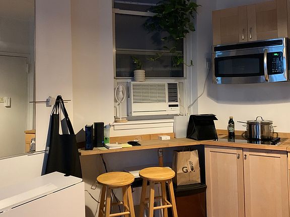 3rd image of 349 W Broadway APT 12