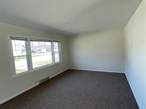 3rd image of 572 Van Tress Dr