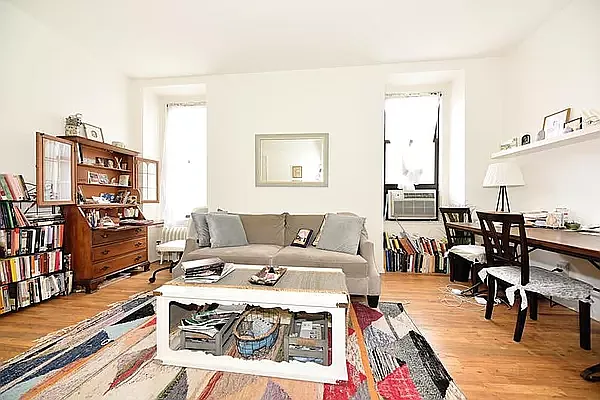 Rented by Buchbinder & Warren | media 16