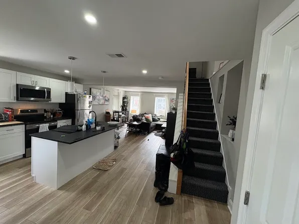 5543 Ridge Ave #3, Philadelphia, PA 19128