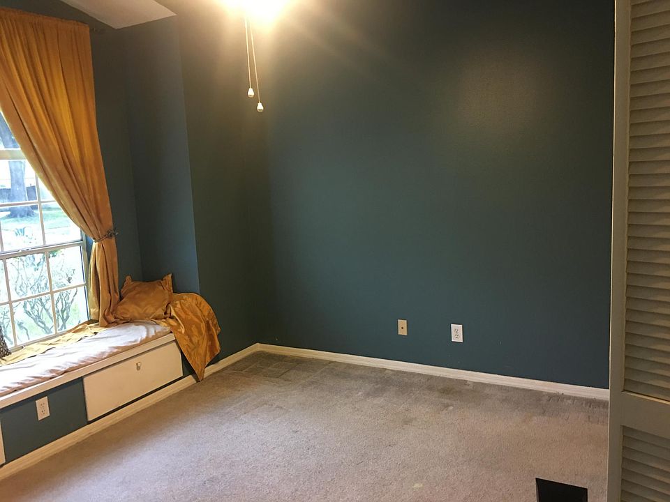 2nd image of 2155 Heatheroak Dr