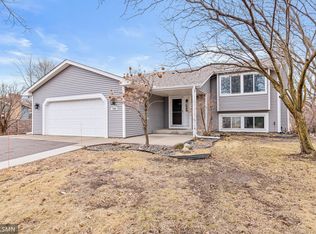 7495 Upper 20th St N, Oakdale, MN 55128