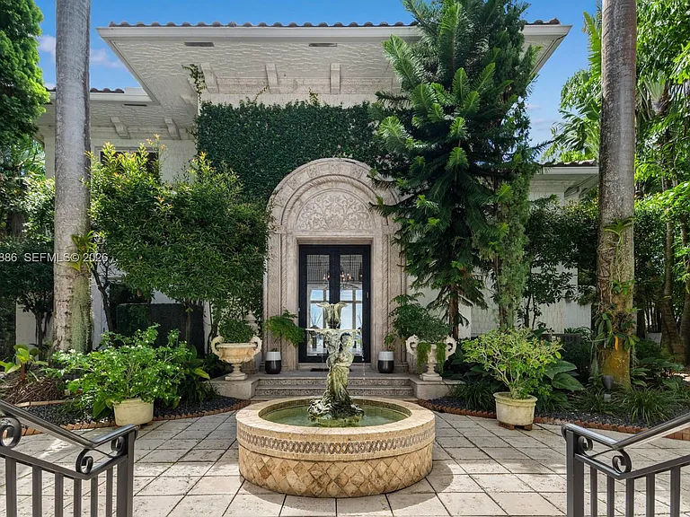 4 Palm Ave — Photo 10