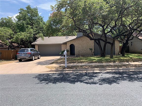 2nd image of 11721 Spotted Horse Dr