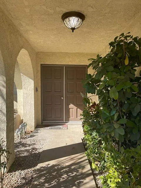 3 bed, 1678 sqft, $3,325 — Photo 3