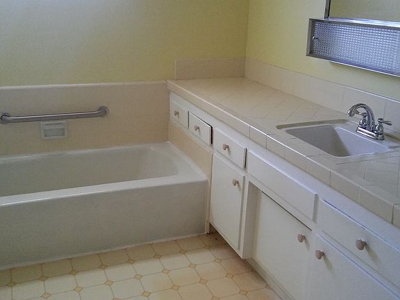 5th image of 11020 Pomelo Dr