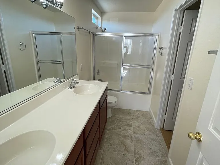 21256 Vidal Ct — Photo 37
