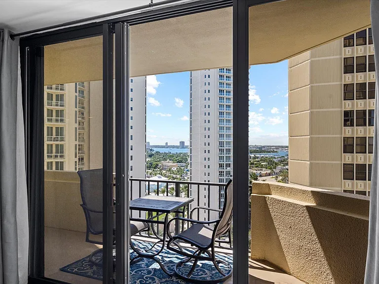 2800 N Ocean Dr #A17B — Photo 22