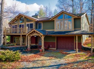 37 Wilderness Cir, Lake Placid, NY 12946