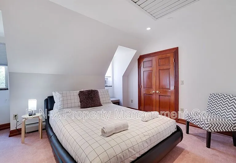 133 Montanesca Rd — Photo 38