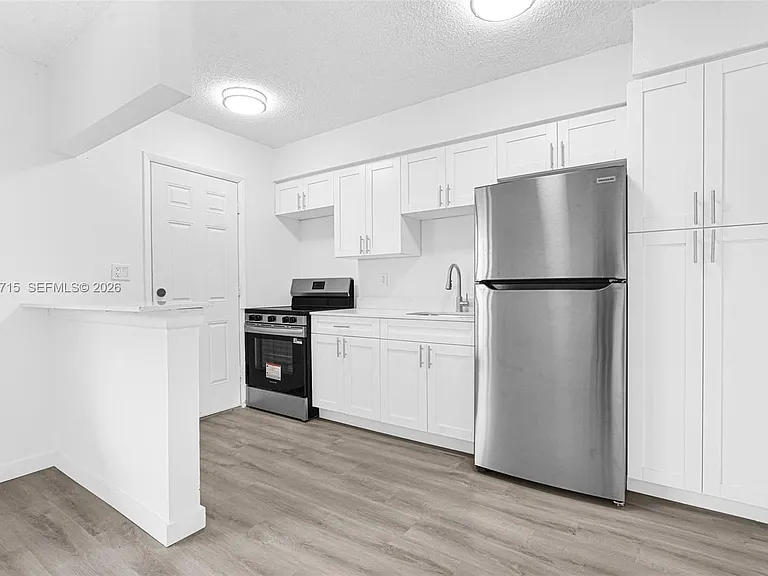 13210 Memorial Hwy #214 — Photo 1