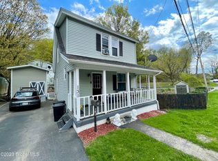 131 Clizbe Ave, Amsterdam, NY 12010