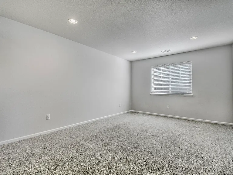 5724 S Fultondale Ct — Photo 21