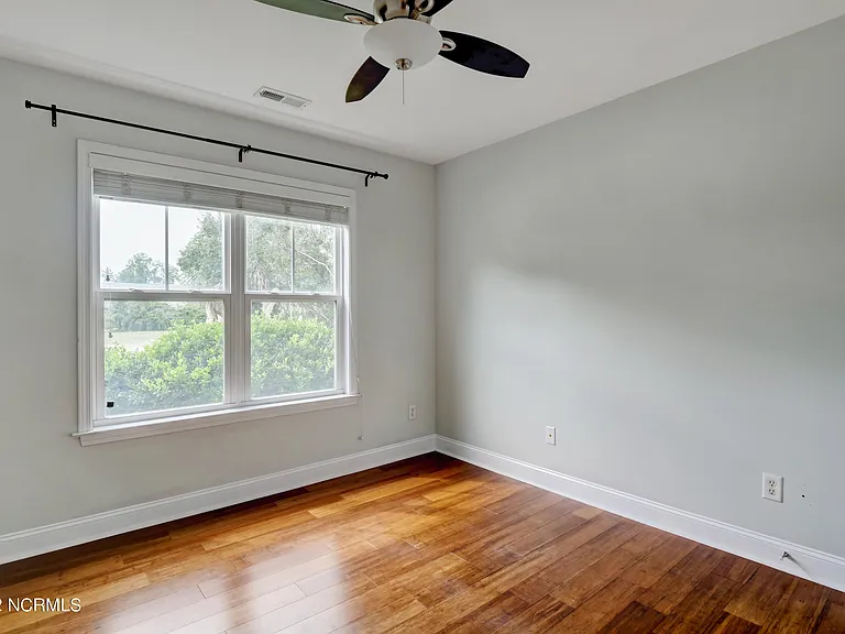 611 Catamaran Dr — Photo 19