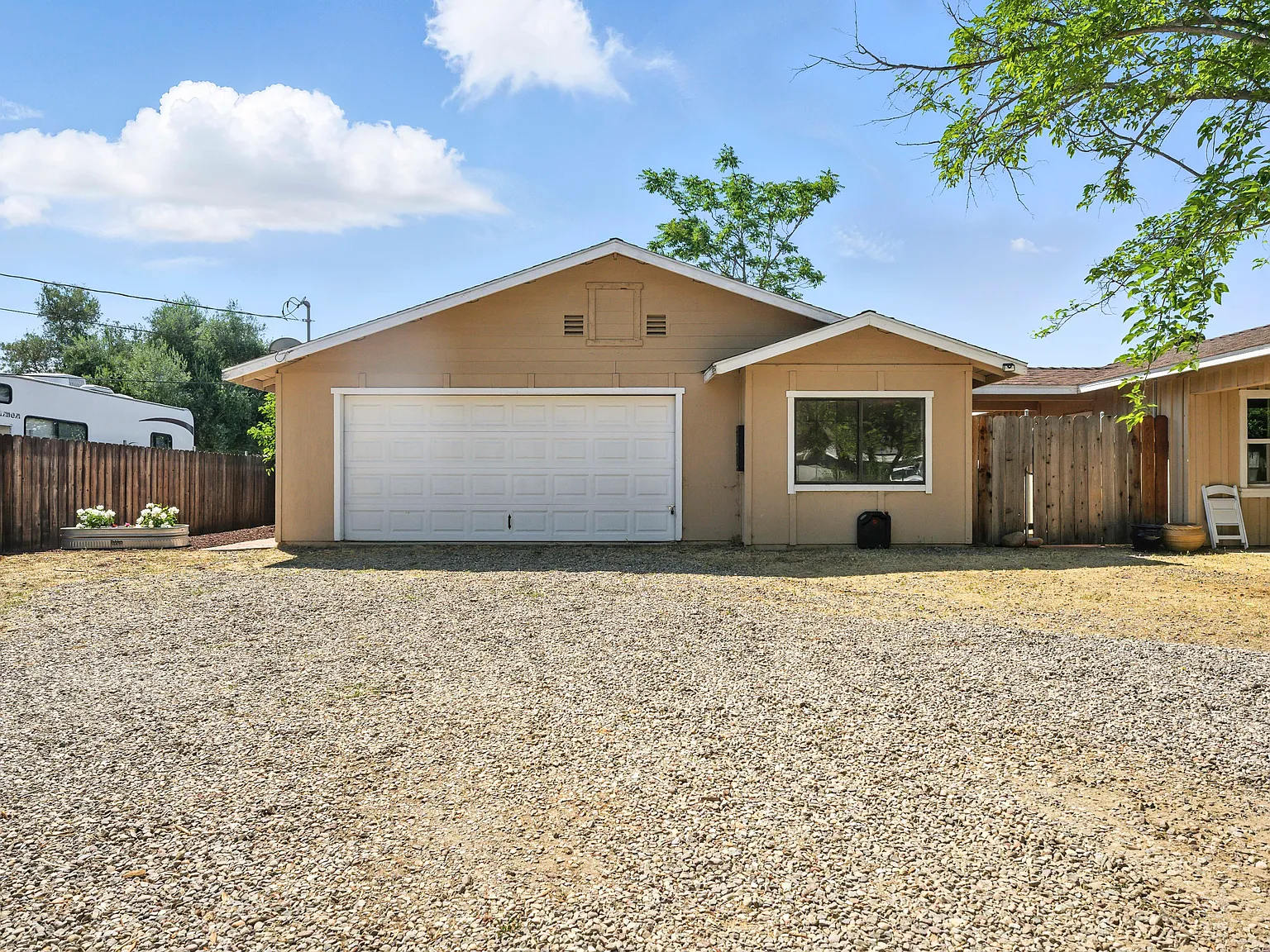3 bed, 1120 sqft, $2,950 — Photo 1