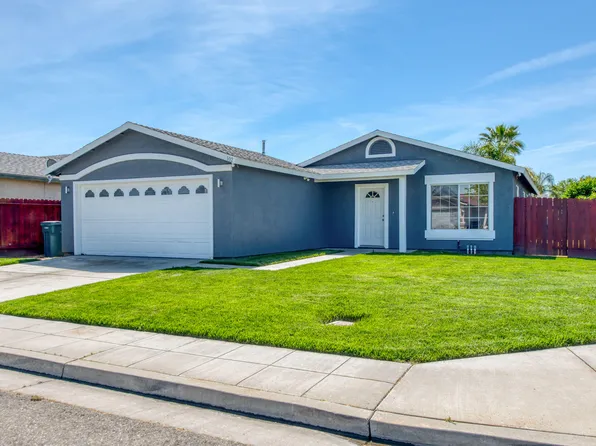 102 Pistachio Court, Chowchilla, CA 93610