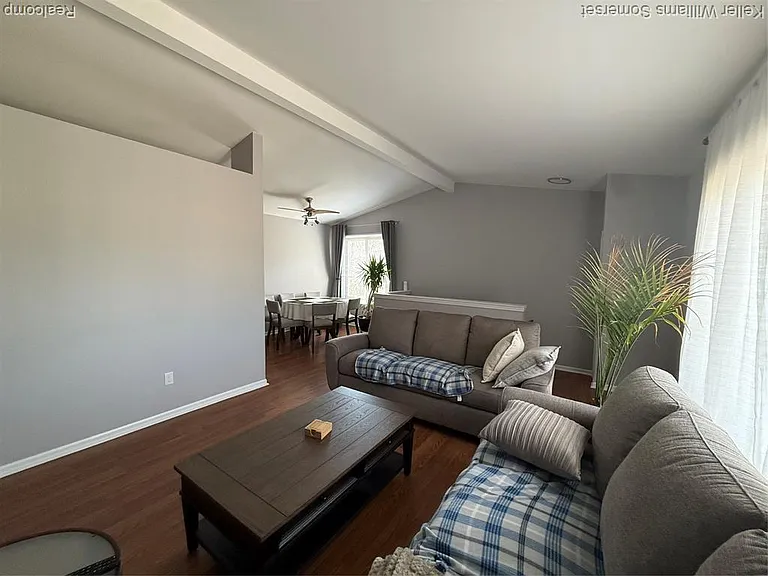 44724 Maryland Ct — Photo 4