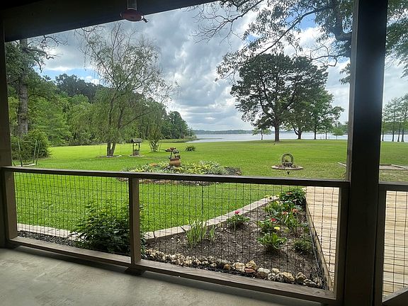 3rd image of 340 Timberlane Loop