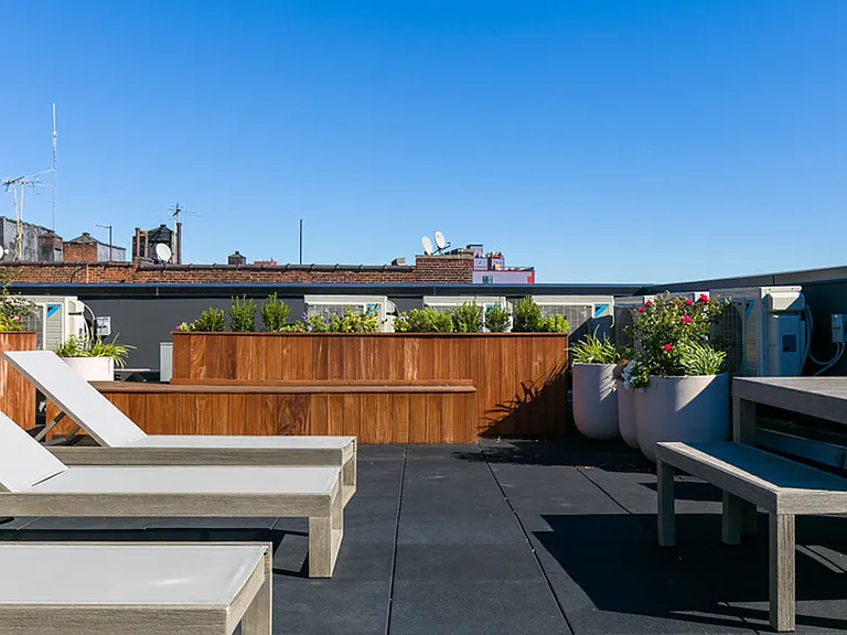 195 Sullivan Pl #3R — Photo 23