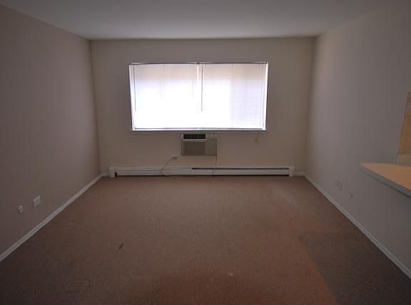 5th image of 544 W Melrose St APT 154