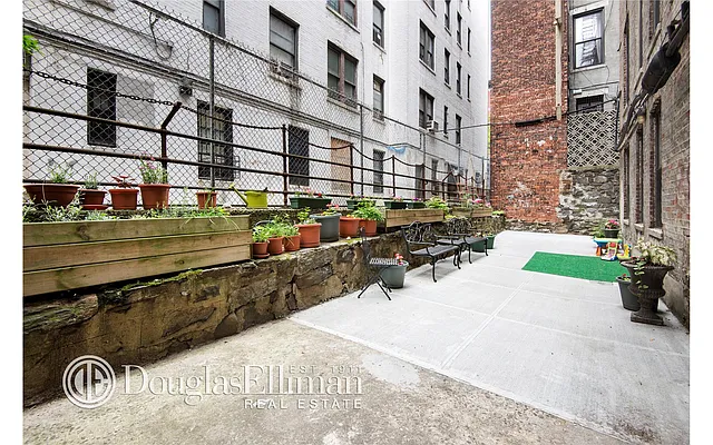 Sold by Douglas Elliman | media 14